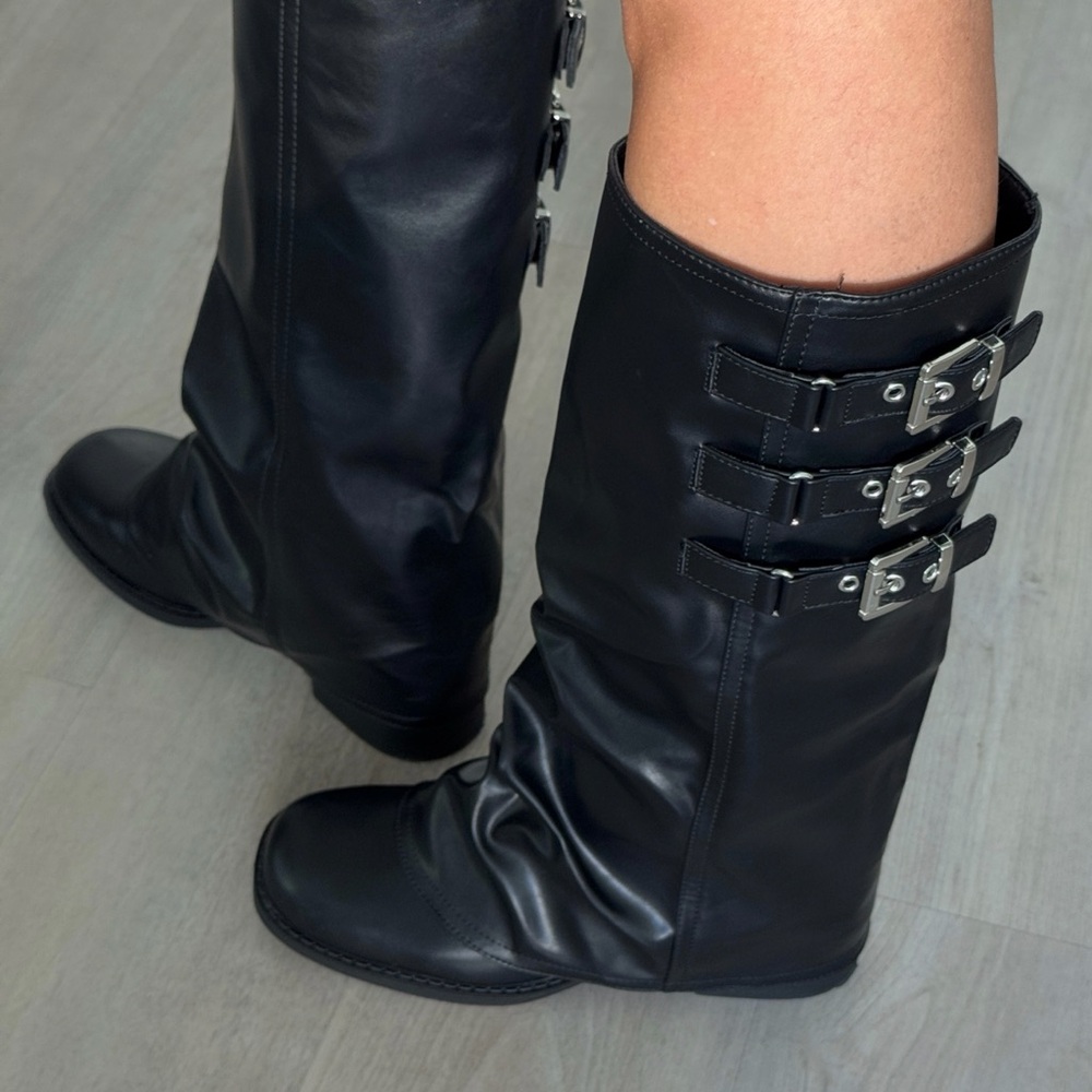 JustFab Robbie Flat Boot